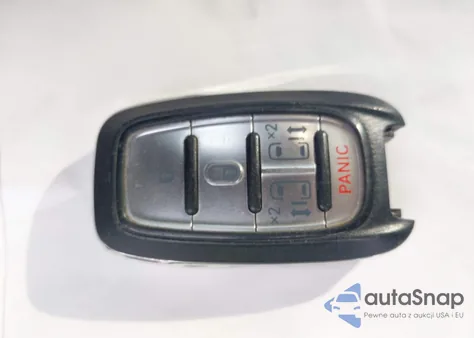 2017 Chrysler Pacifica Touring из США, поврежденный, VIN 2C4RC1DG7HR506616